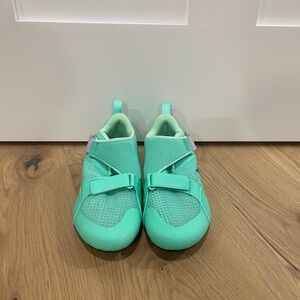 New Nike bike shoes. Size 8.5